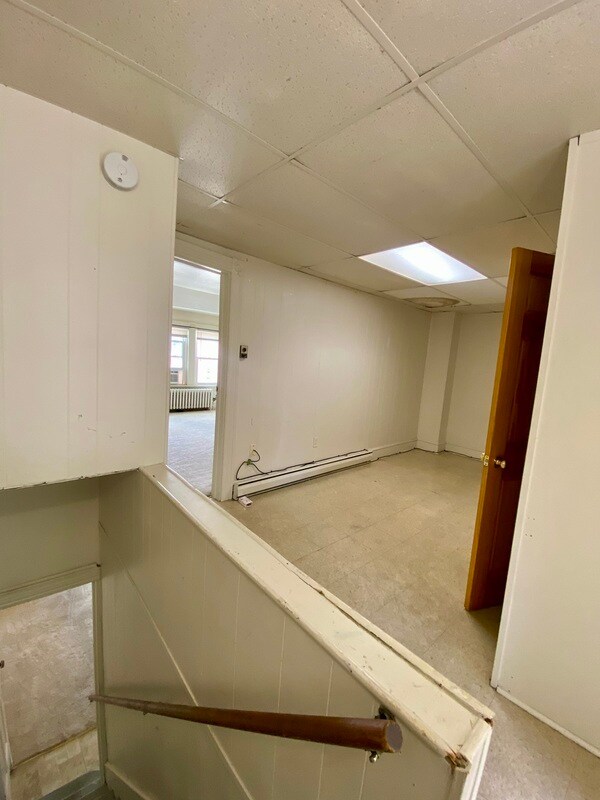 Building Photo - 348 E New St