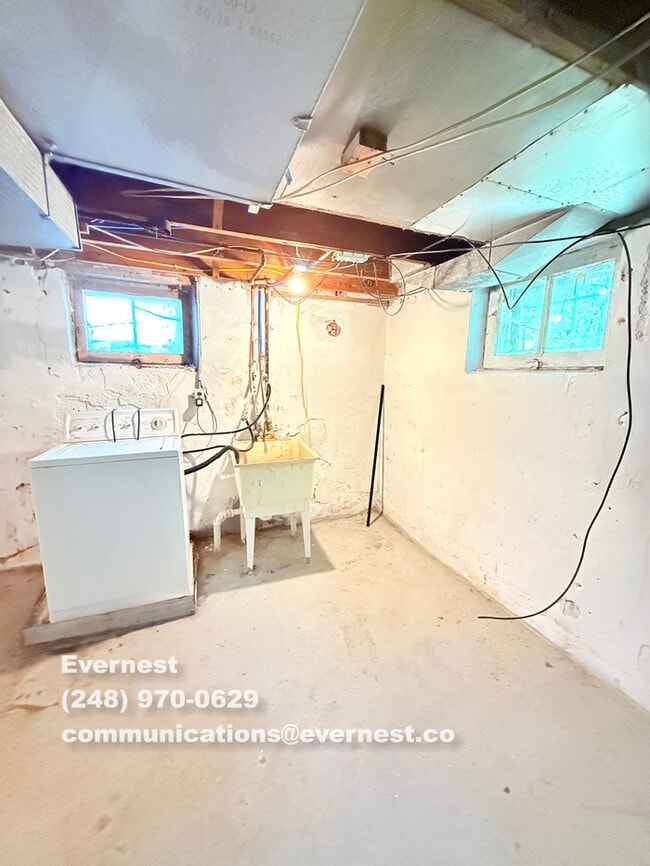 Building Photo - 20465 Greeley