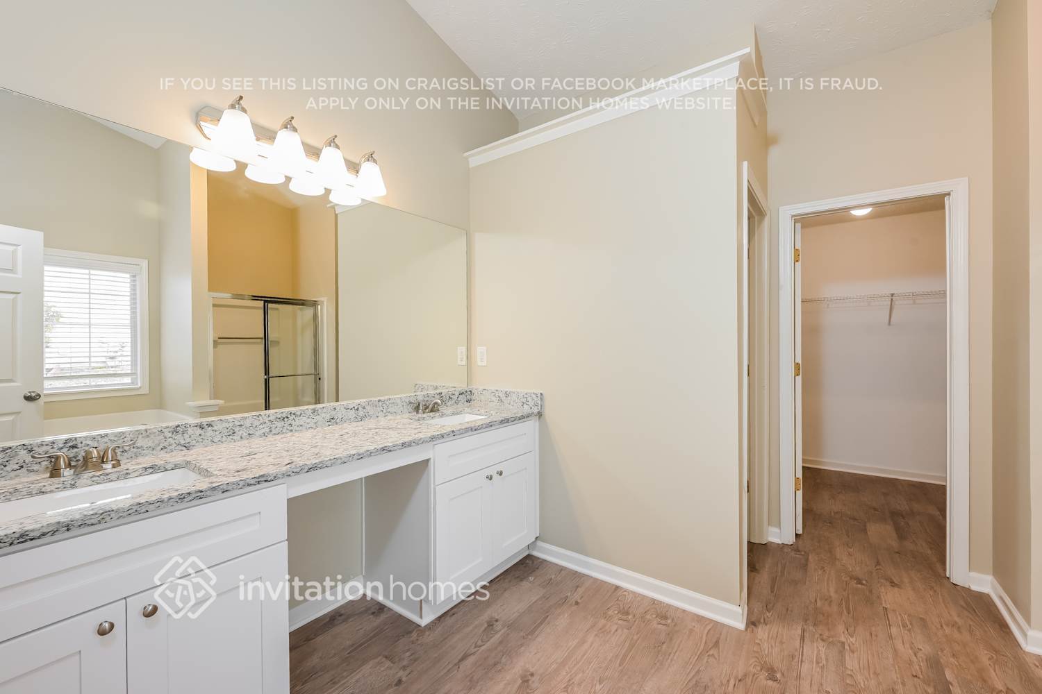 Building Photo - 2586 Fairmont Park Ct