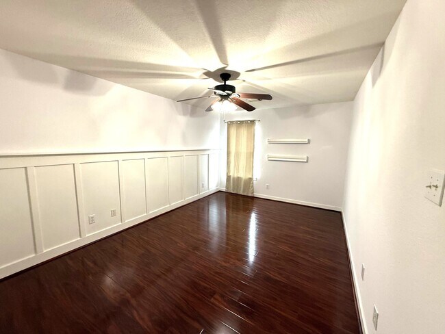 Building Photo - 24423 Hampton Lakes Dr