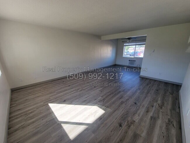 Building Photo - 1817 Cartmell St