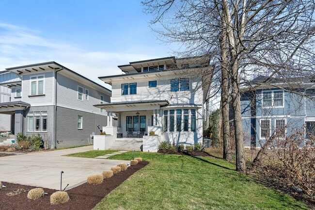 Building Photo - Luxury 12 South Living! $13,000 per month ...