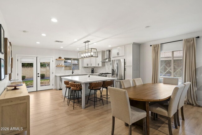 Building Photo - 3515 E Piccadilly Rd