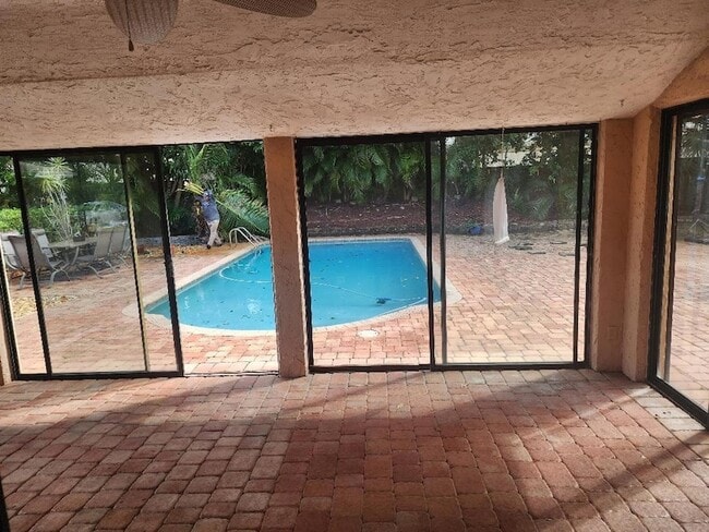 Building Photo - 8280 NW 5th St