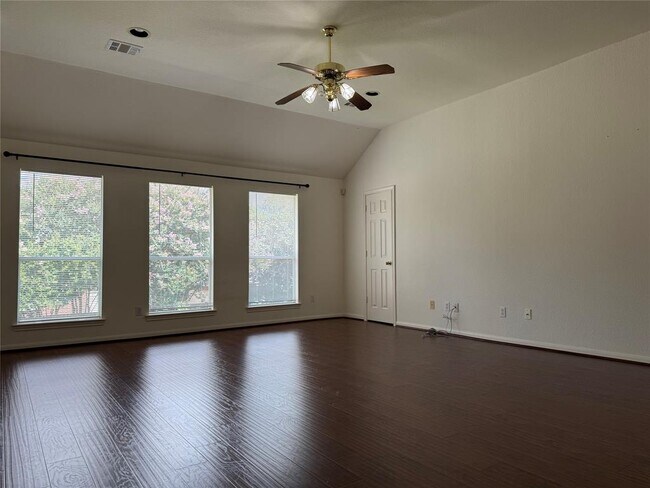 Building Photo - 17414 Fountainview Cir