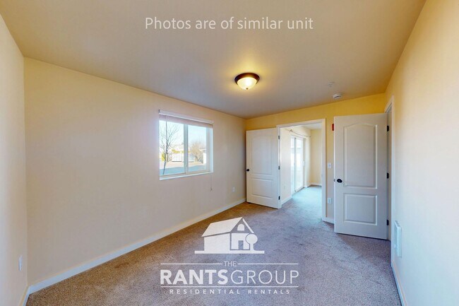Building Photo - 2 Bedroom in the heart of Yelm!