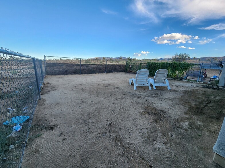 Backyard - 7117 Murray Ln