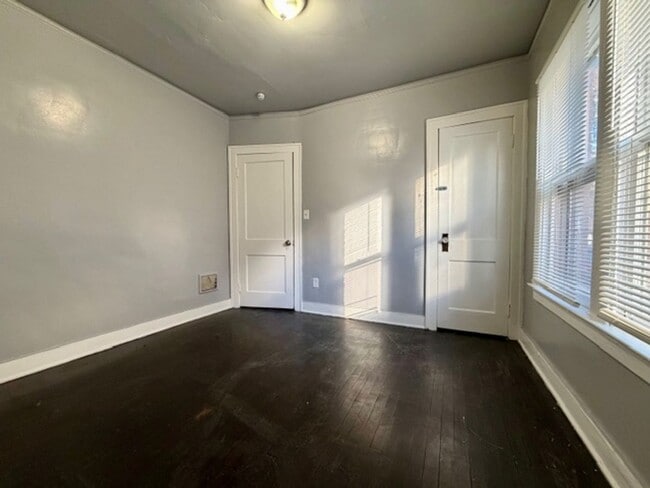 Building Photo - 14434 Mettetal St