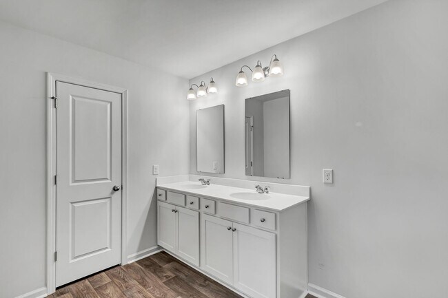Building Photo - Ways Station Golf course community in Richmond Hill Plantation - 4 Bed/2.5 Bath