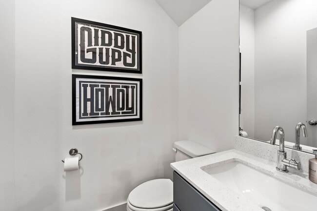 Building Photo - Edgehill Villages Townhomes