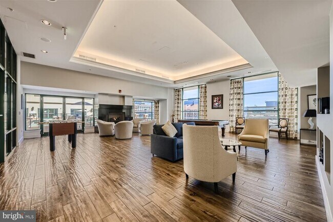 Building Photo - 414 Water St