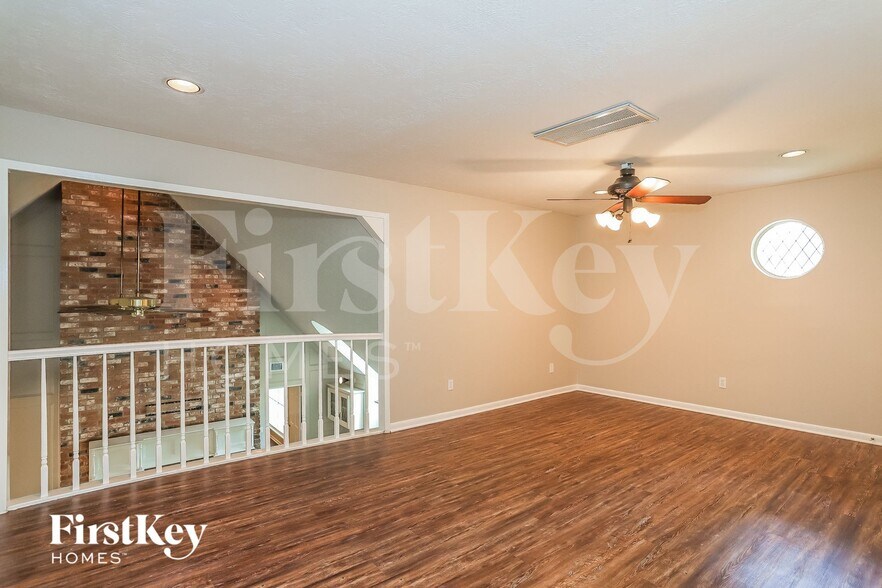 Building Photo - 6511 Misty Springs Ln