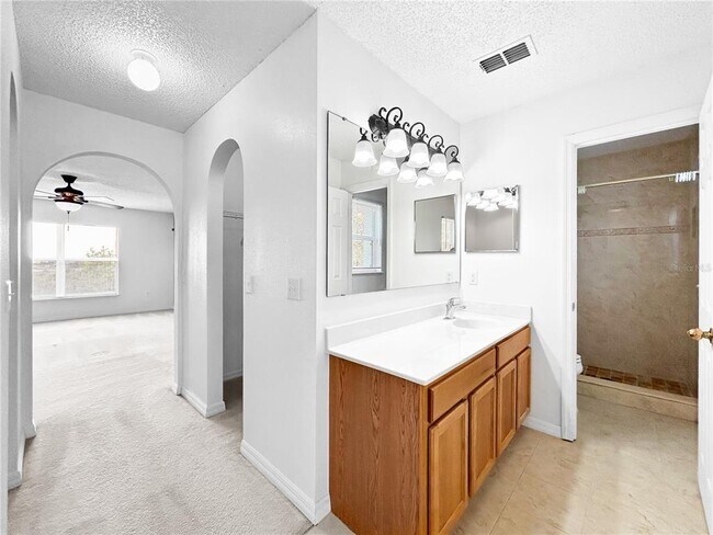 Building Photo - 1035 Ronlin St