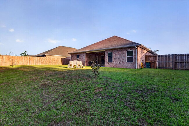 Building Photo - 8009 Crawford Dr