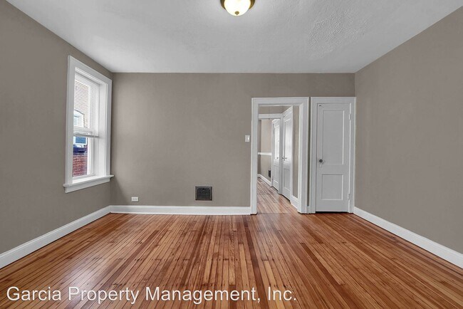 Building Photo - 5012-5014 Elenore Ave