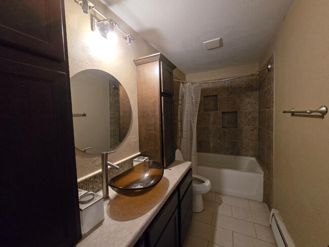 Building Photo - 378 Hidden Valley Cir