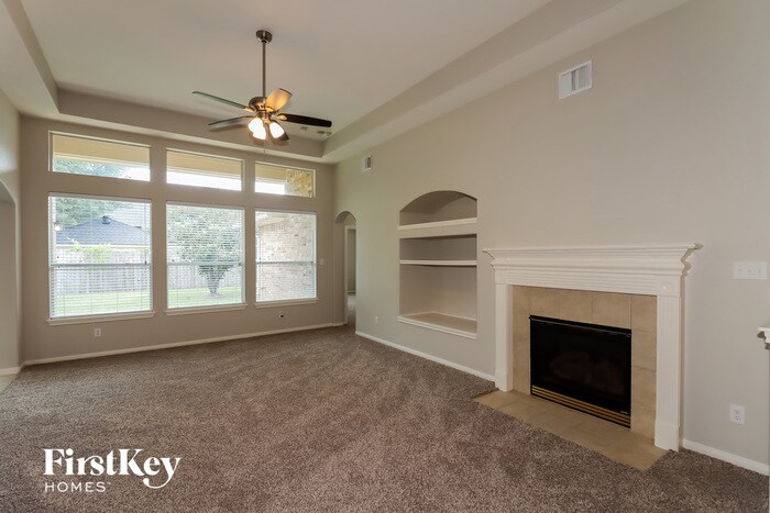 Building Photo - 3211 Oak Park Ln