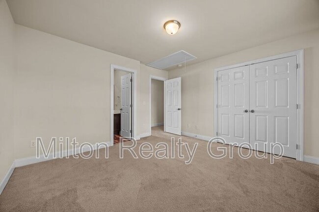 Building Photo - 26 River Stancil Dr