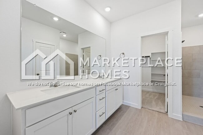 Building Photo - 1220 Ponchartrain Dr