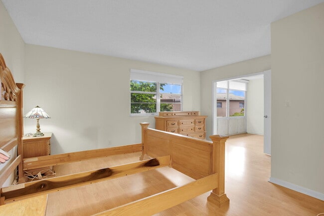 Building Photo - 1605 Abaco Dr