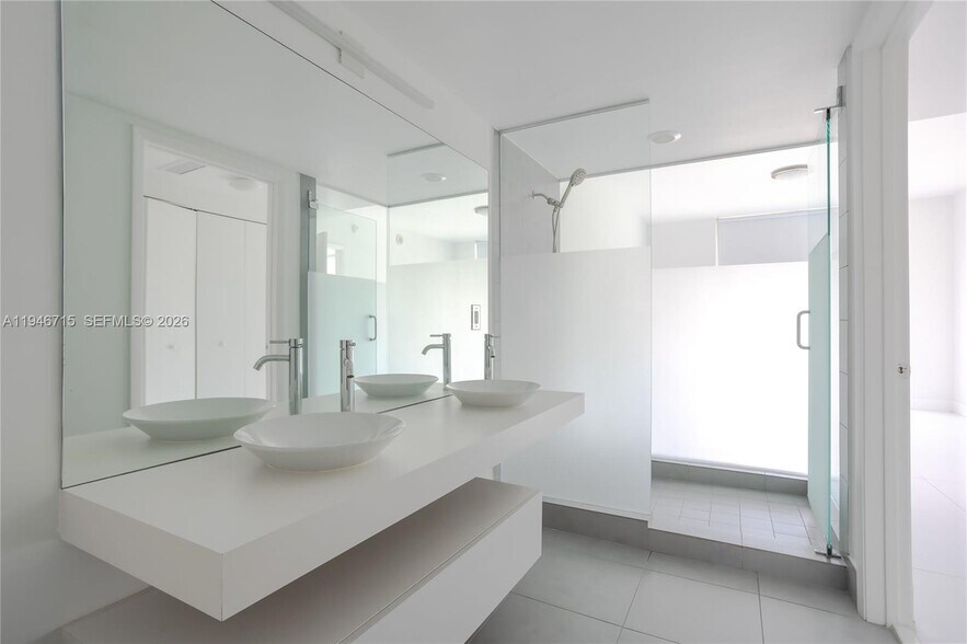 Building Photo - 92 SW 3rd St