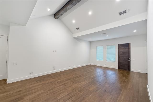 Building Photo - 2310 Newbury Dr