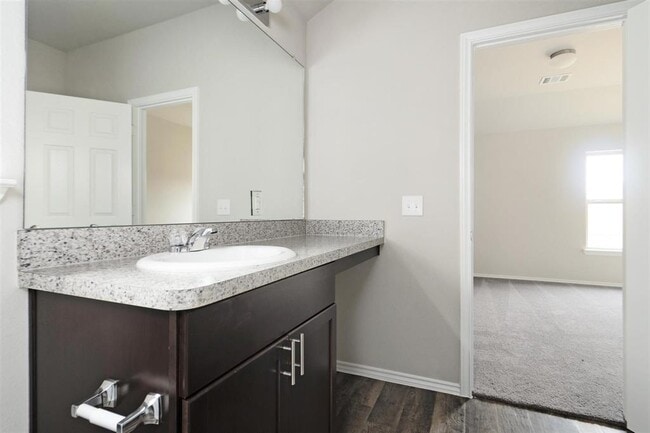 Building Photo - 23431 Dovetail Colony Ct