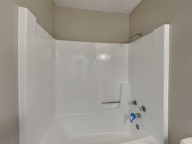 Building Photo - 3241 Remington Dr