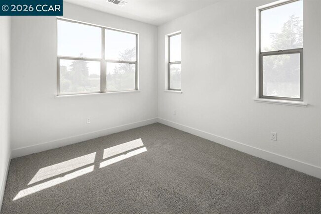 Building Photo - 2802 Chattleton Ln