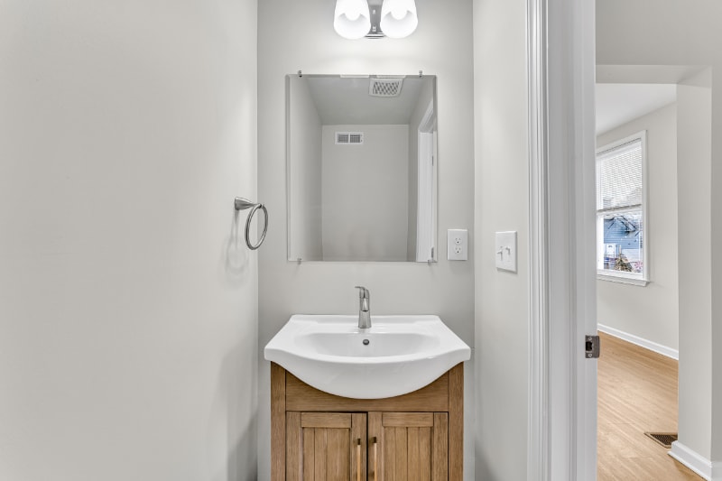 Building Photo - 332 Morris St