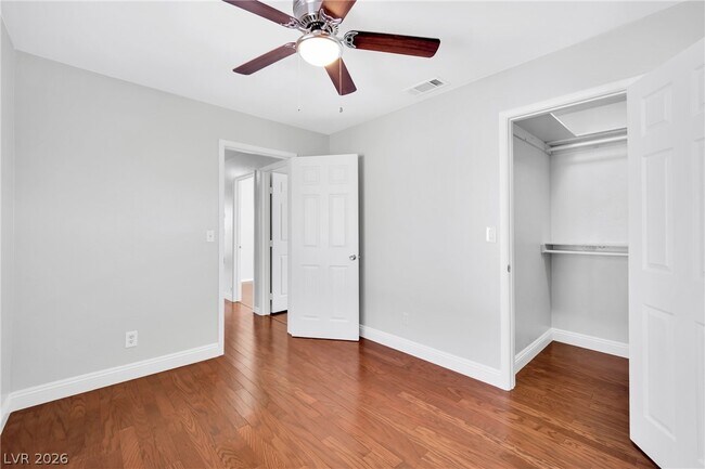 Building Photo - 8136 Spur Ct