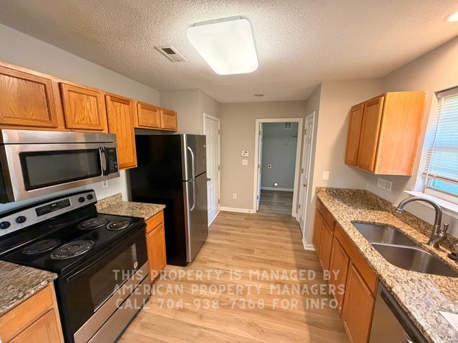 Building Photo - 372 Havenbrook Way NW