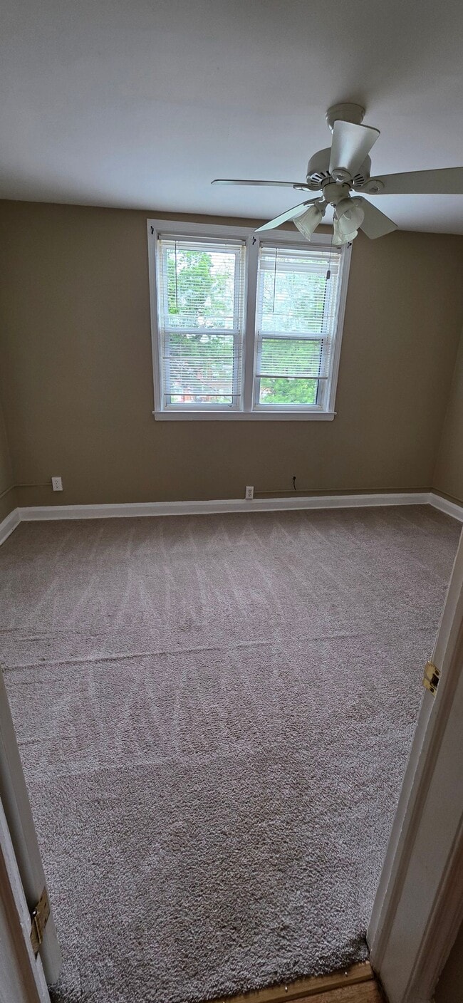 Building Photo - 2820 Edgecombe Cir S