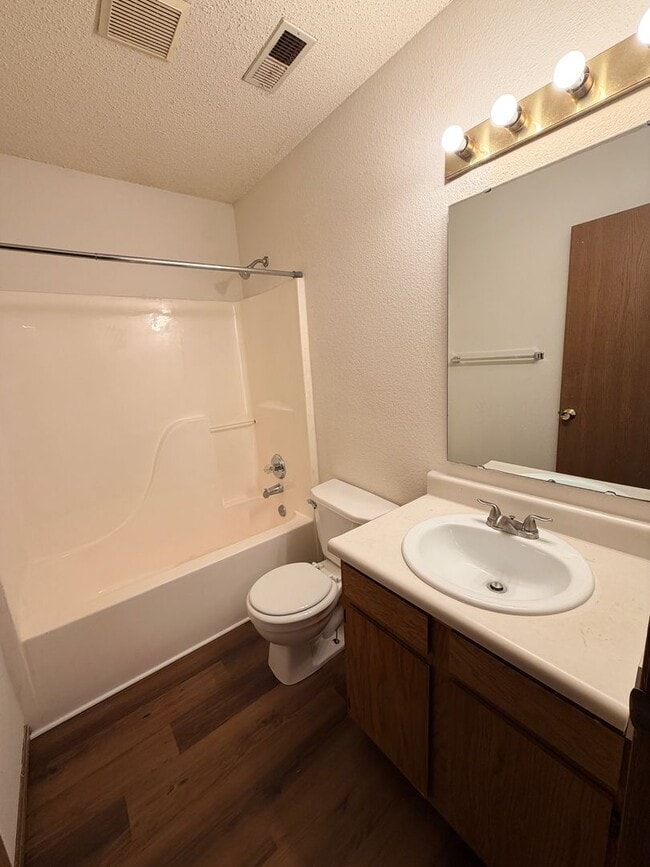 Building Photo - 4020 Crabtree Ct