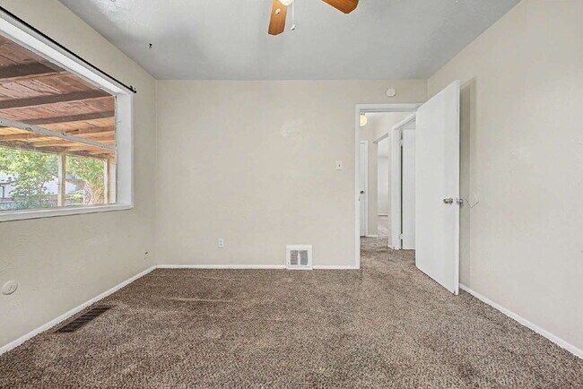 Building Photo - Virginia Village 4 Bed / 1 Bath for rent
