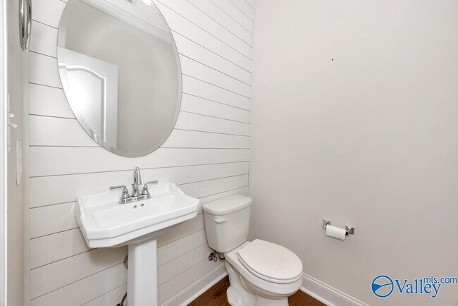 Building Photo - 4706 Old Maple Ct