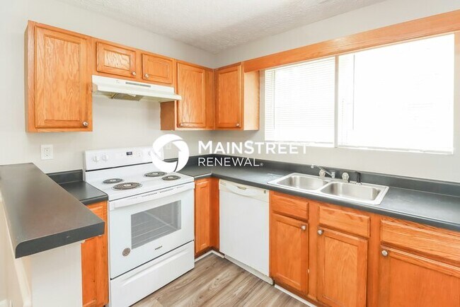 Building Photo - 3 Bedroom Pet-Friendly Home in Jonesboro, GA with Main Street Renewal