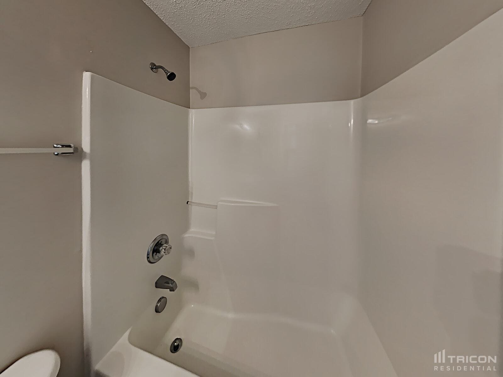 Building Photo - 8 Glennvale Ct
