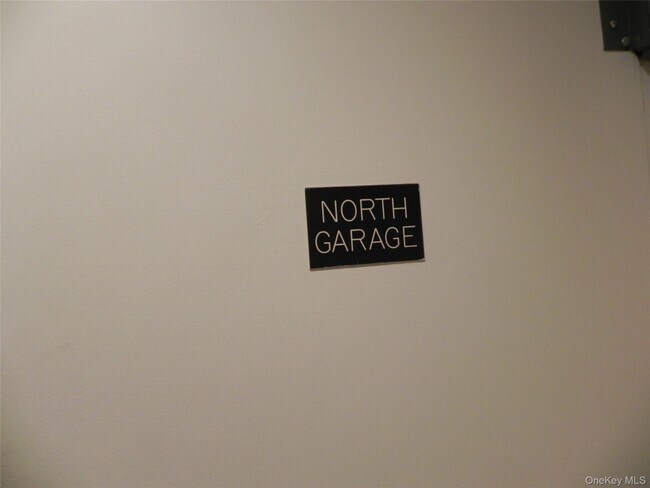 Building Photo - 1 Consulate Dr