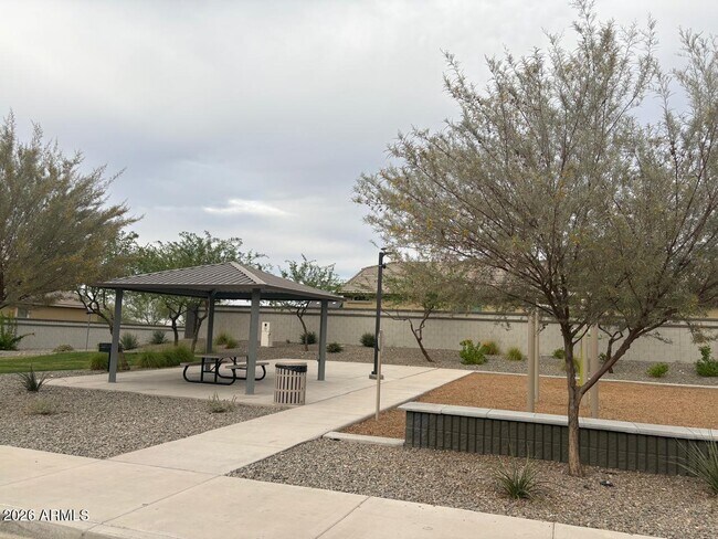 Building Photo - 1533 W Carmen St