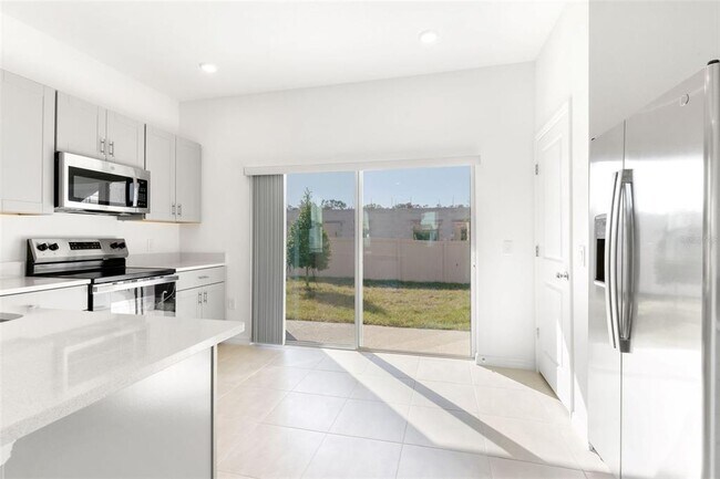 Building Photo - 2987 Skyline Lp