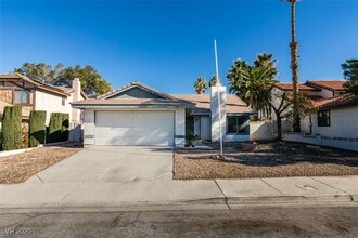 Building Photo - 2344 Lone Pine Dr