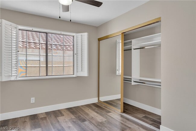 Building Photo - 2710 Strathmoor Dr