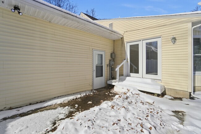 Building Photo - 4120 Kentland Ave