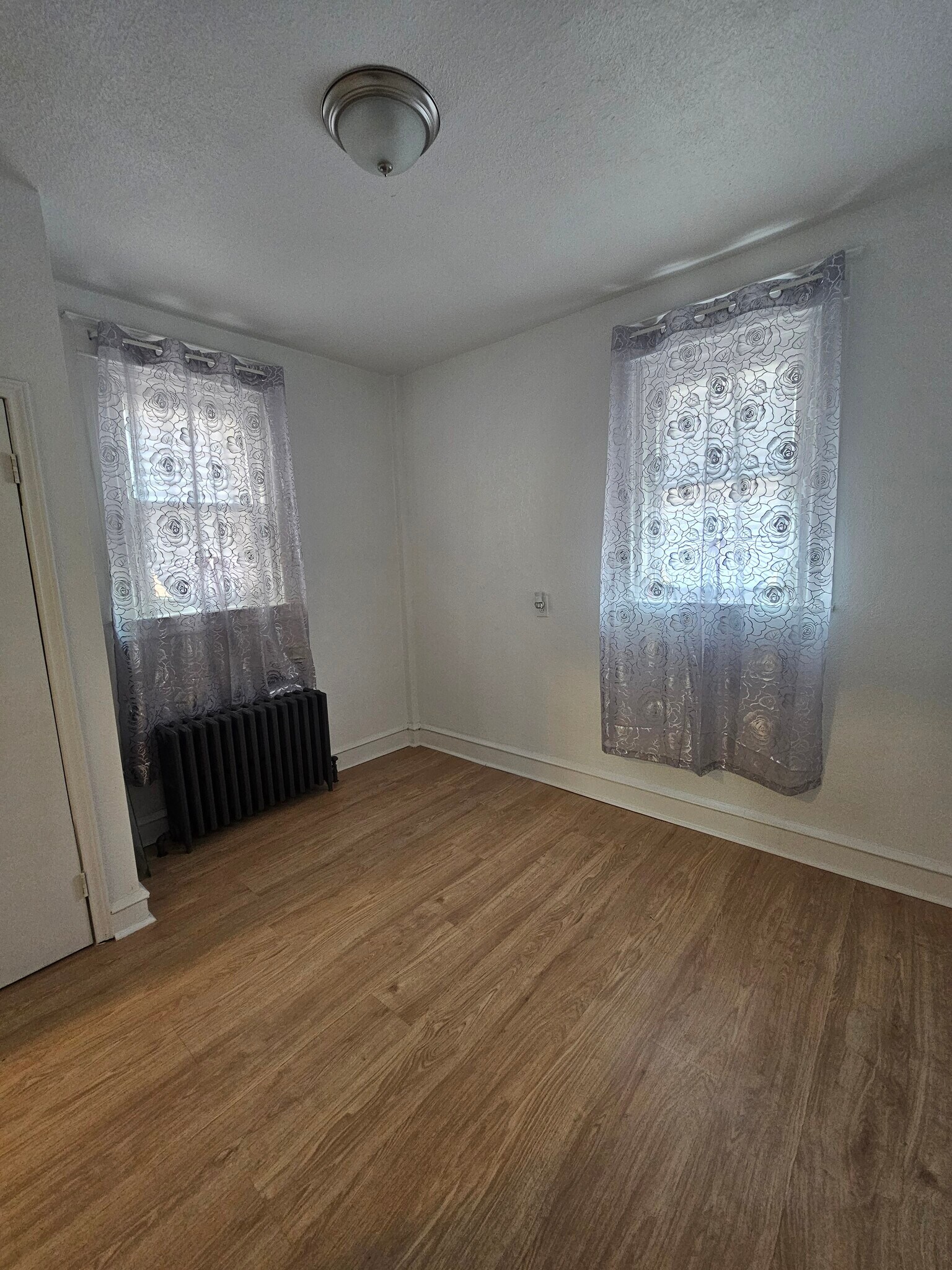 Building Photo - 1094 Alcott St