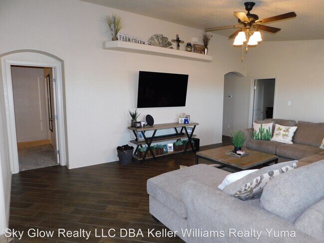 Building Photo - 4 br, 2 bath House - 6522 E. 33rd St