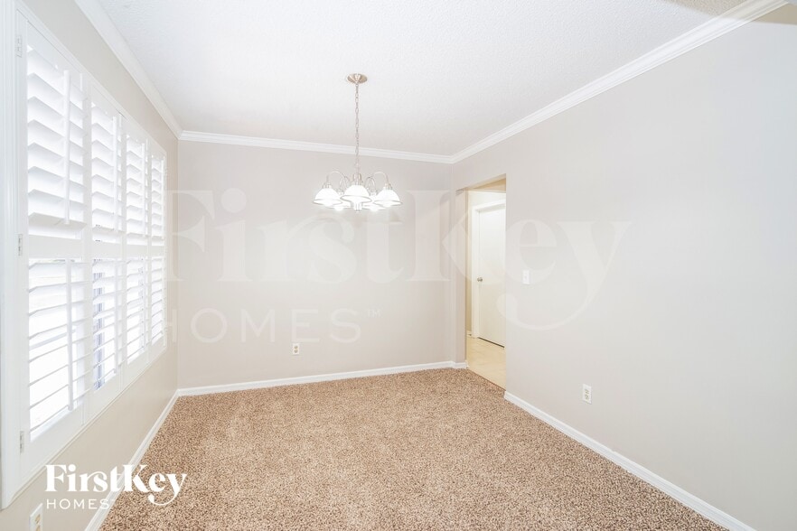 Building Photo - 1746 Cinnamon Dr