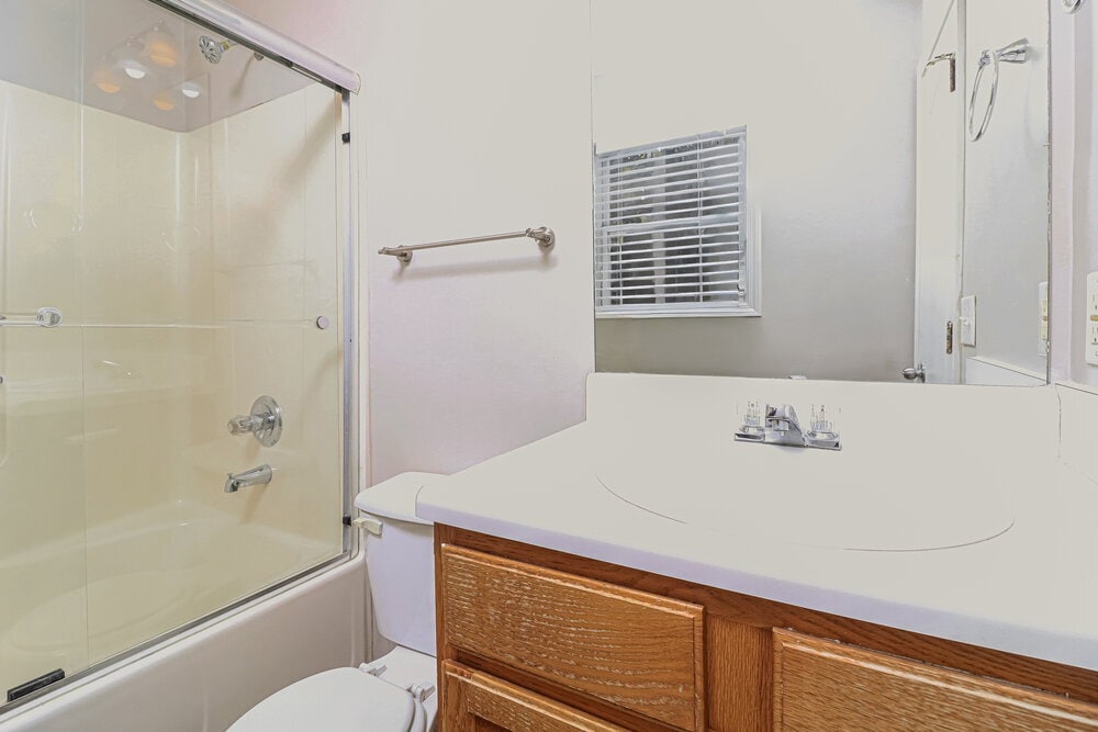 Building Photo - 9490 Pebble Creek Ct