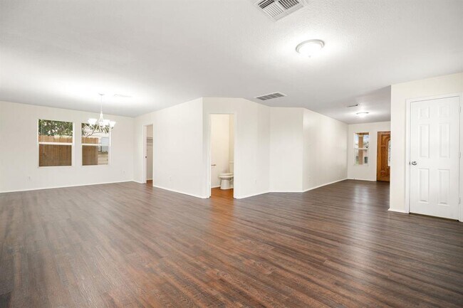 Building Photo - 14407 Acuna Ln