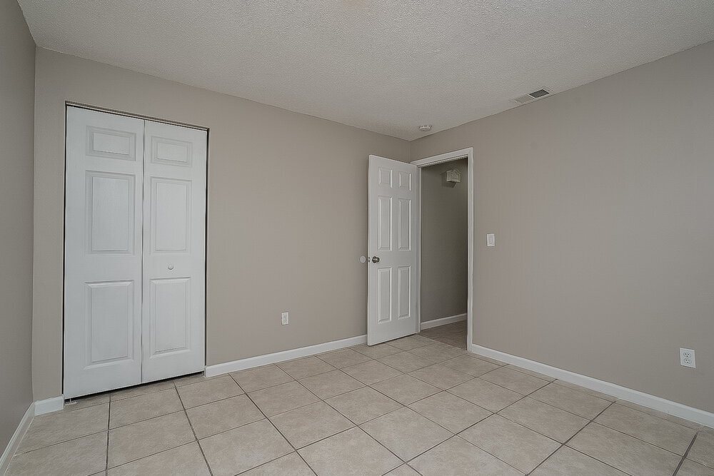 Building Photo - 1070 Bridlewood Way